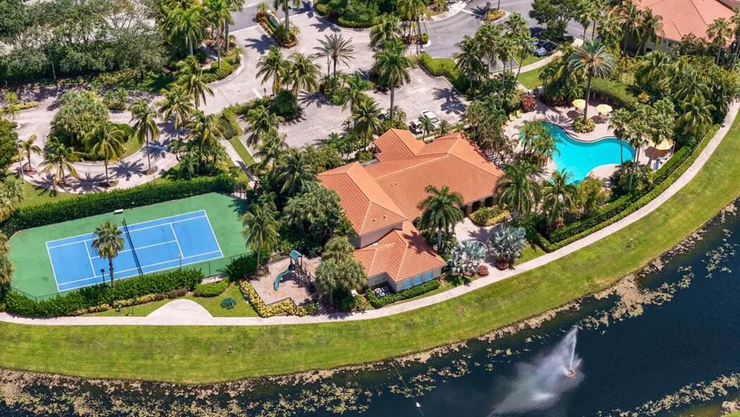 15155 Michelangelo Boulevard, Unit 306 Delray Beach, FL 33446 - Photo 4 of 32 an aerial view of a house