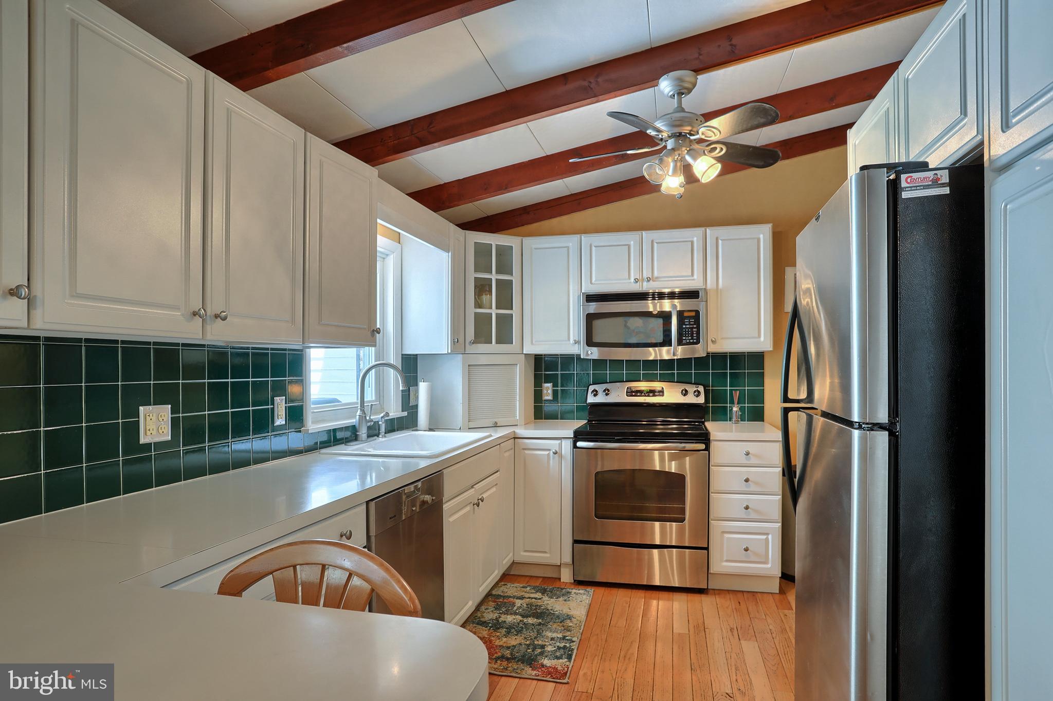 601 East Evergreen Road Lebanon, PA 17042 - Photo 14 of 51 Beautiful white cabinetry in this 13x8 kitchen