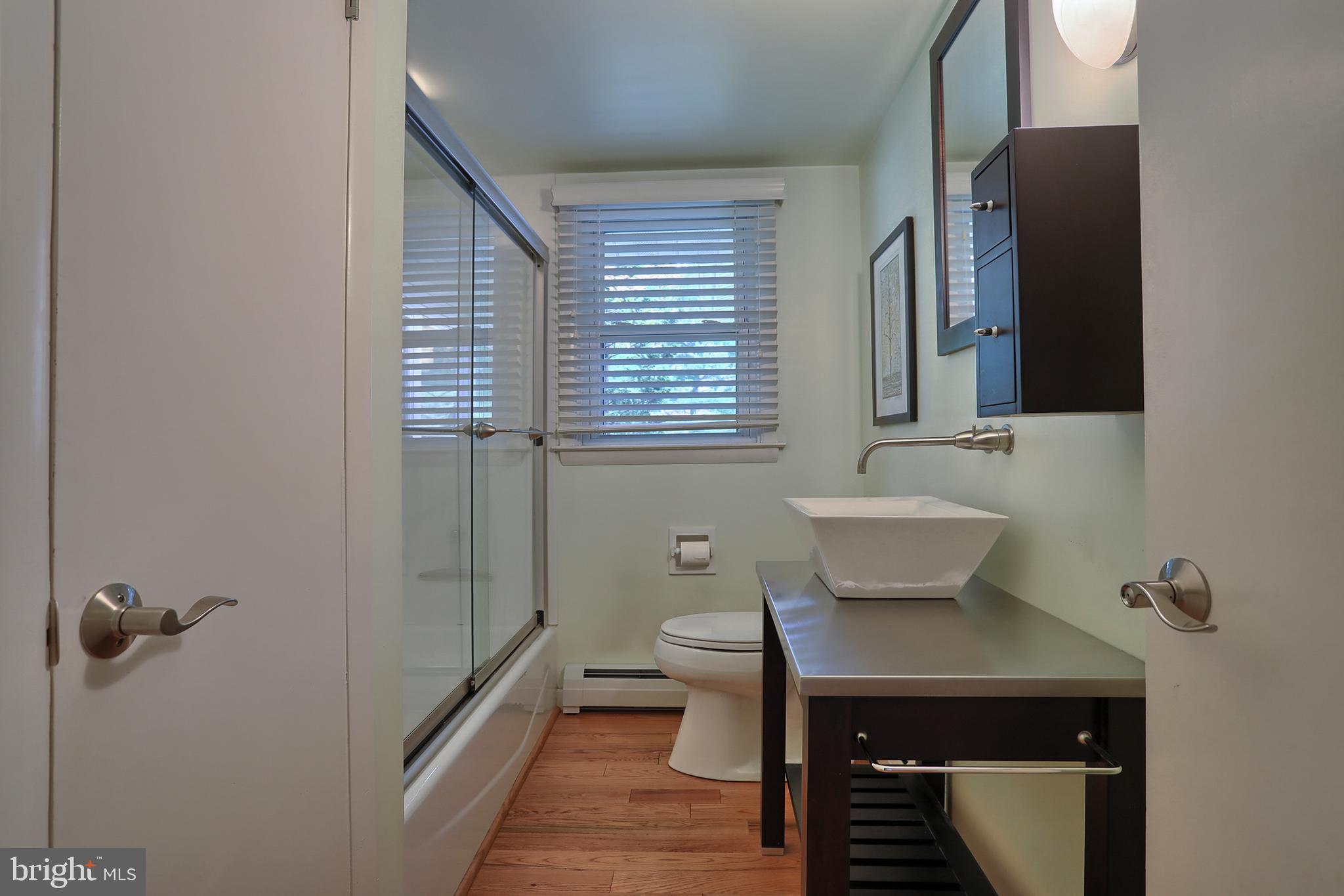 601 East Evergreen Road Lebanon, PA 17042 - Photo 22 of 51 One full bath (6x9) on main