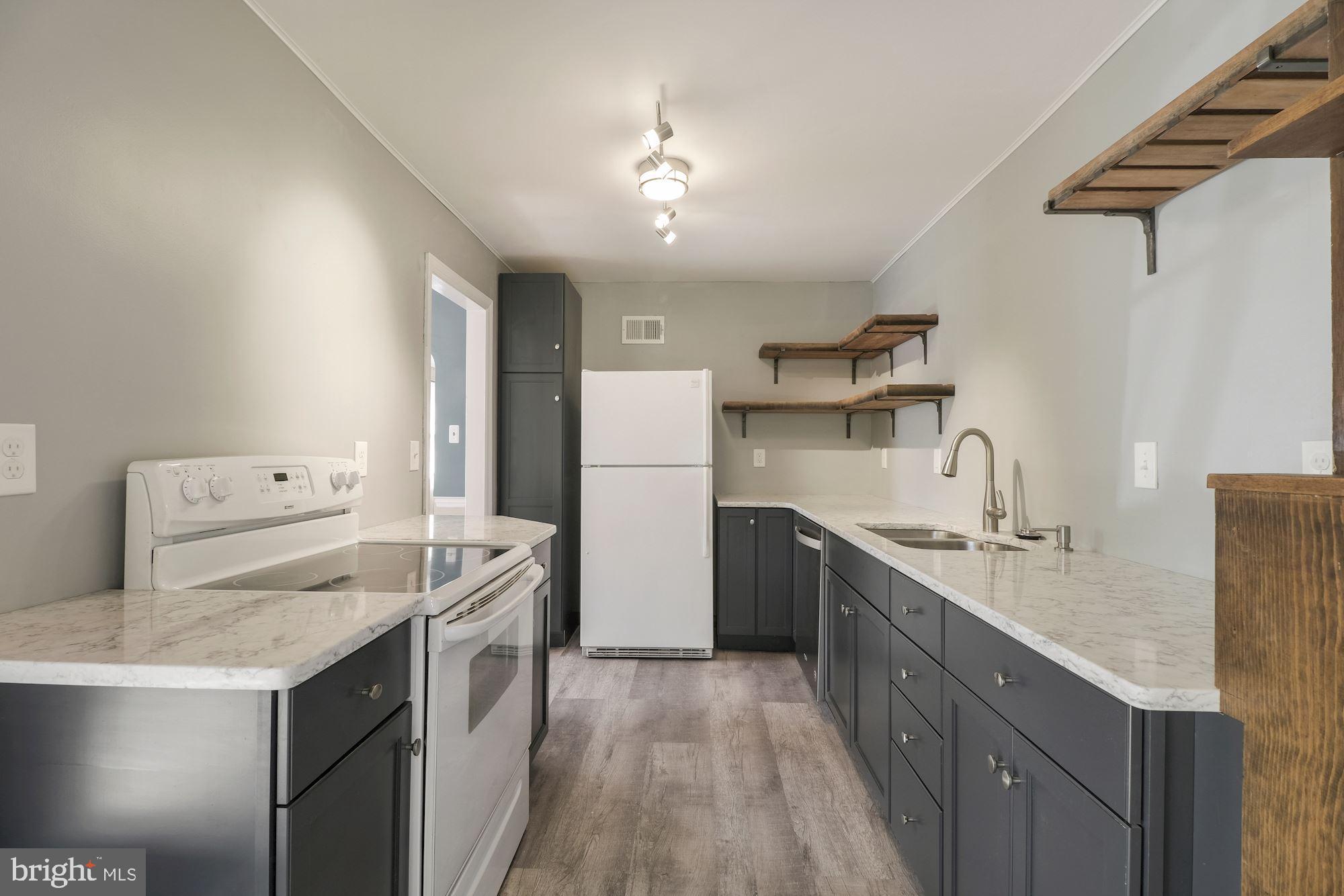 49 Hillview Drive Springfield, PA 19064 - Photo 11 of 29