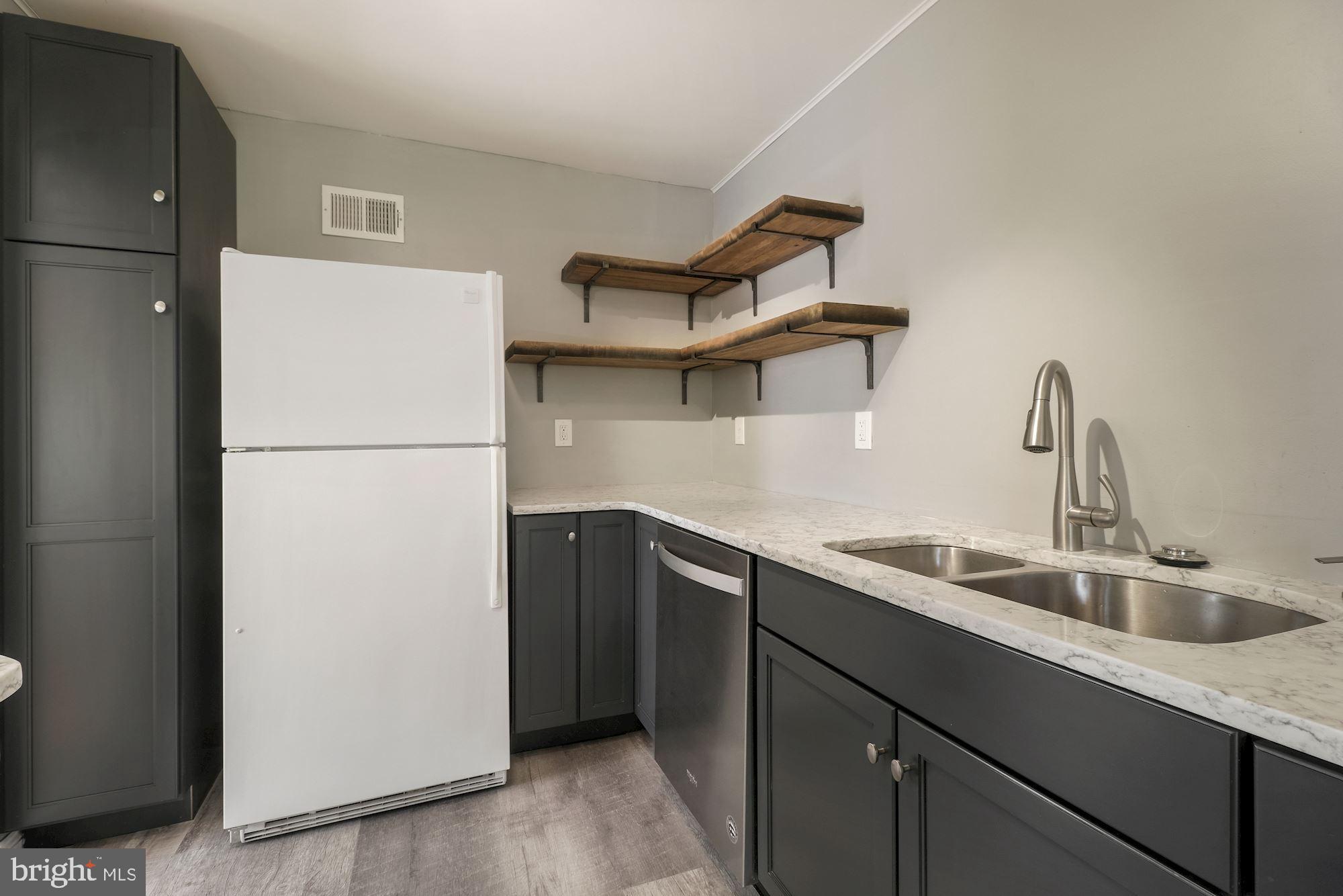 49 Hillview Drive Springfield, PA 19064 - Photo 10 of 29