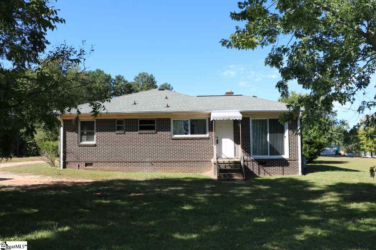 2422 Holiday Road Greer, SC 29651 - Photo 3 of 12