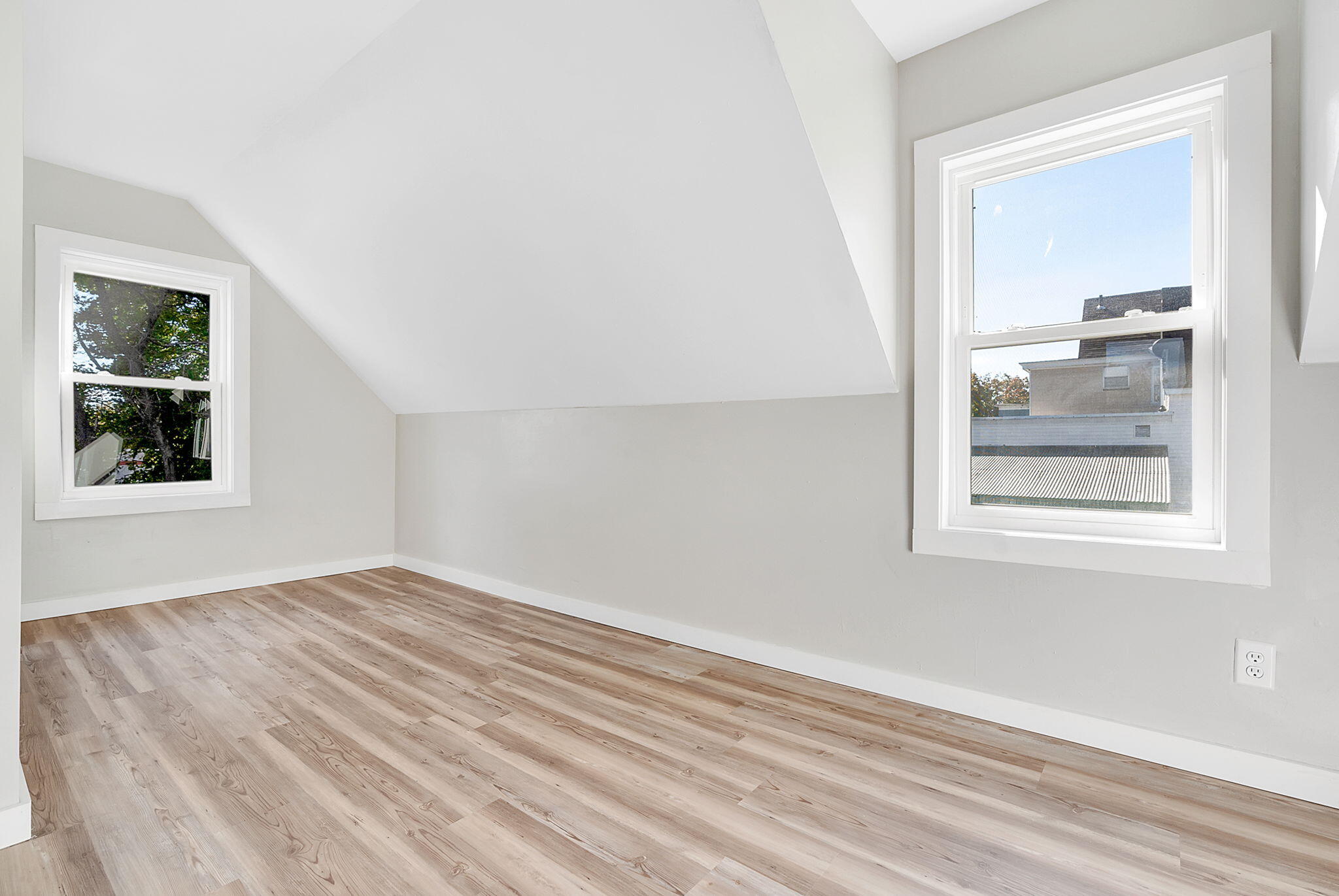 51 Spring Street Lewiston, ME 04240 - Photo 25 of 30 51Spring-34