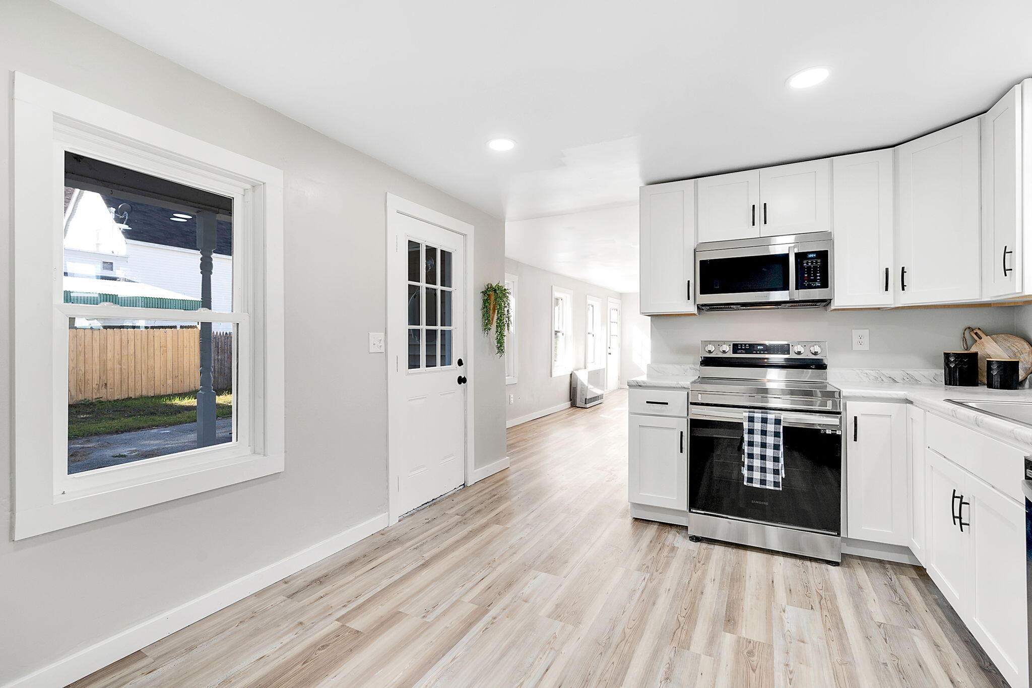 51 Spring Street Lewiston, ME 04240 - Photo 9 of 30 51Spring-14