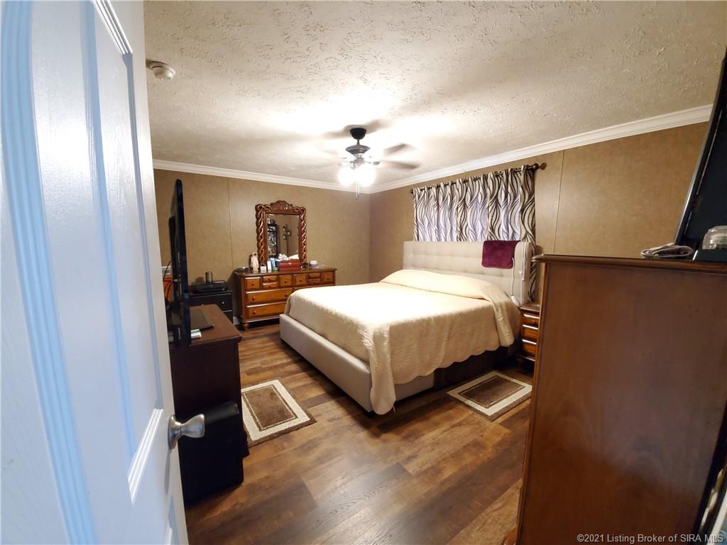 2715 Fogel Road Southeast Corydon, IN 47112 - Photo 13 of 22