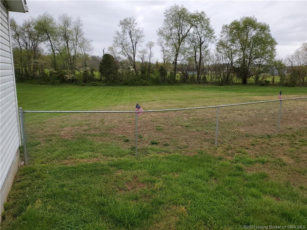 2715 Fogel Road Southeast Corydon, IN 47112 - Photo 4 of 22