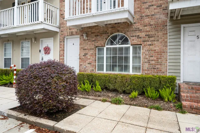 $289,900 | 2210 Christian Street, Unit 4, Baton Rouge, LA 70808