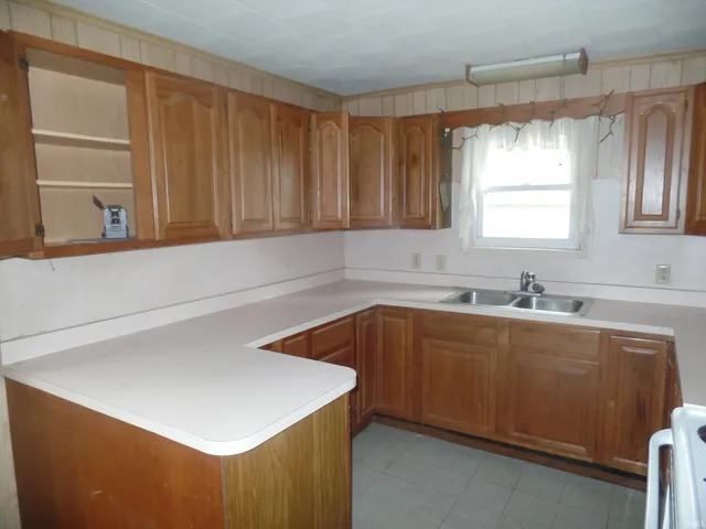 $69,900 | 266 West Spring Street, Bloomfield, IN 47424