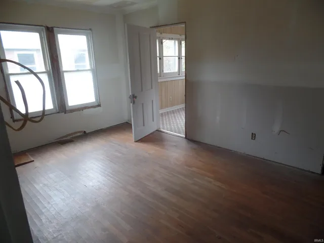 $69,900 | 266 West Spring Street, Bloomfield, IN 47424