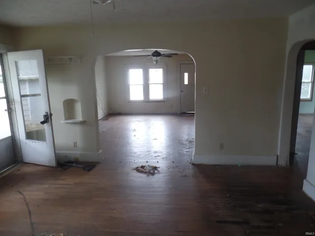 $69,900 | 266 West Spring Street, Bloomfield, IN 47424