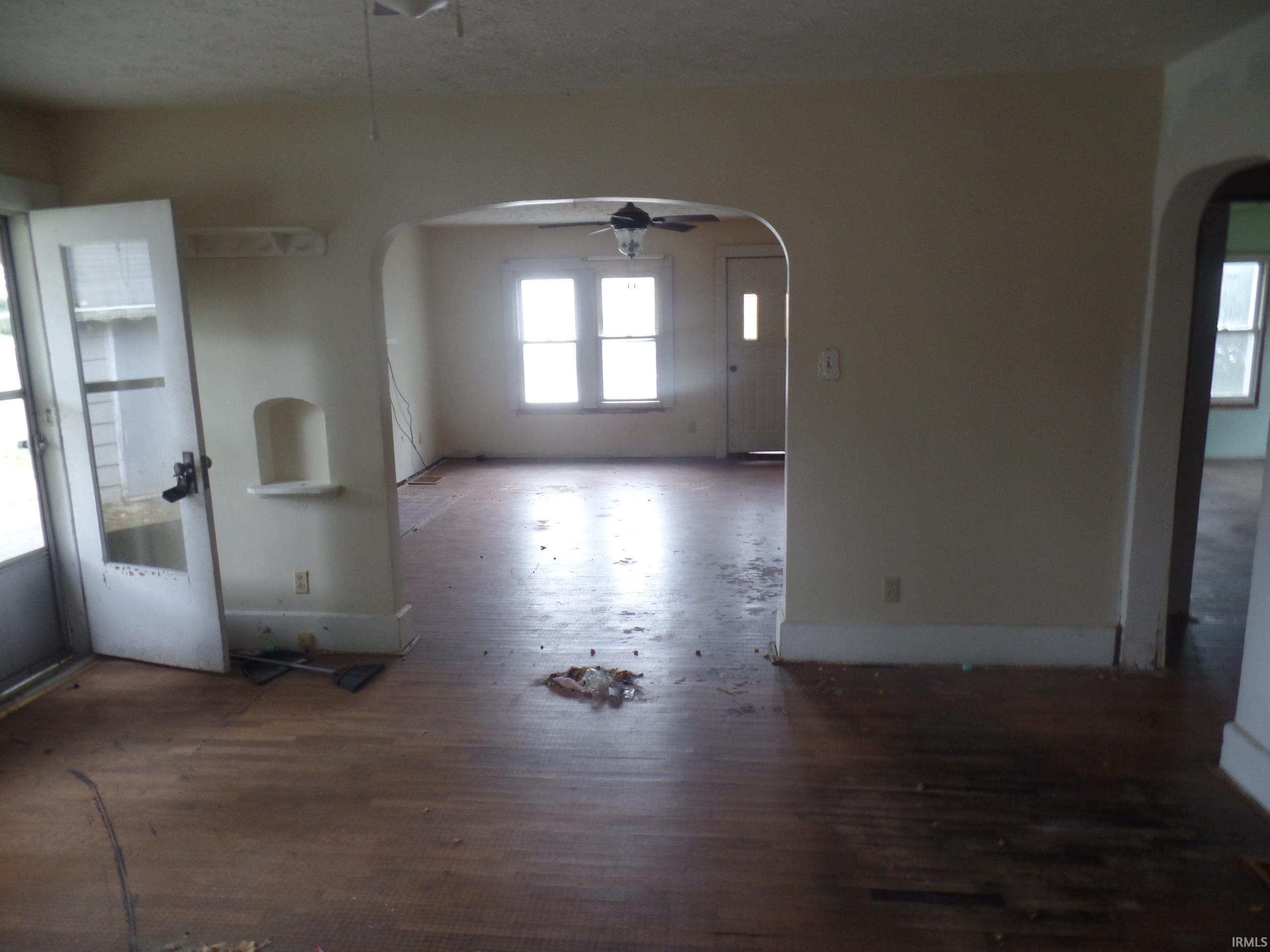 266 West Spring Street Bloomfield, IN 47424 - Photo 9 of 15 Gallery Image 9