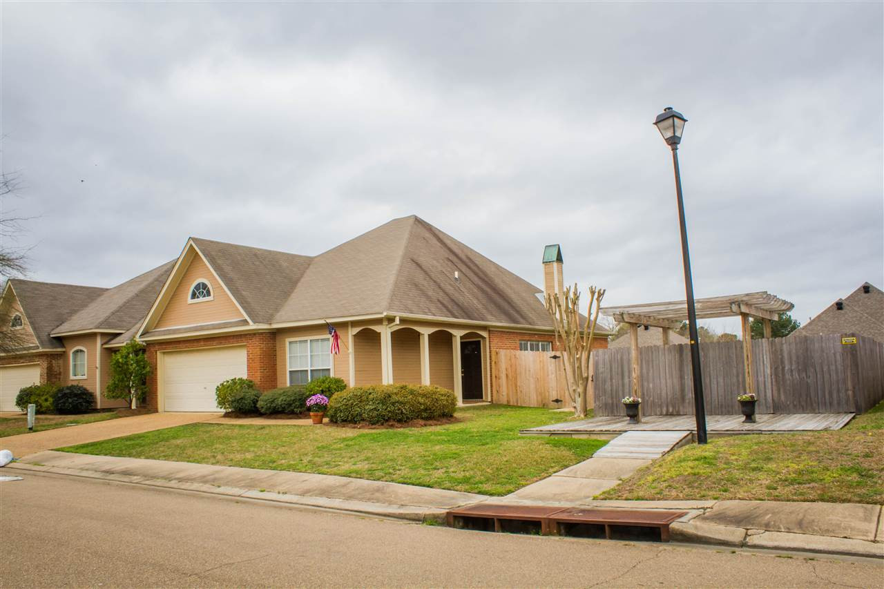 312 Creston Court Ridgeland, MS 39157 - Photo 2 of 28 Photo 2