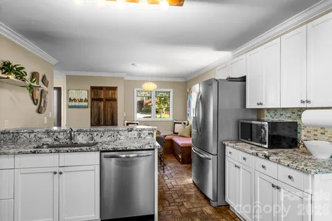 $725,000 | 1512 Ideal Way, Charlotte, NC 28203