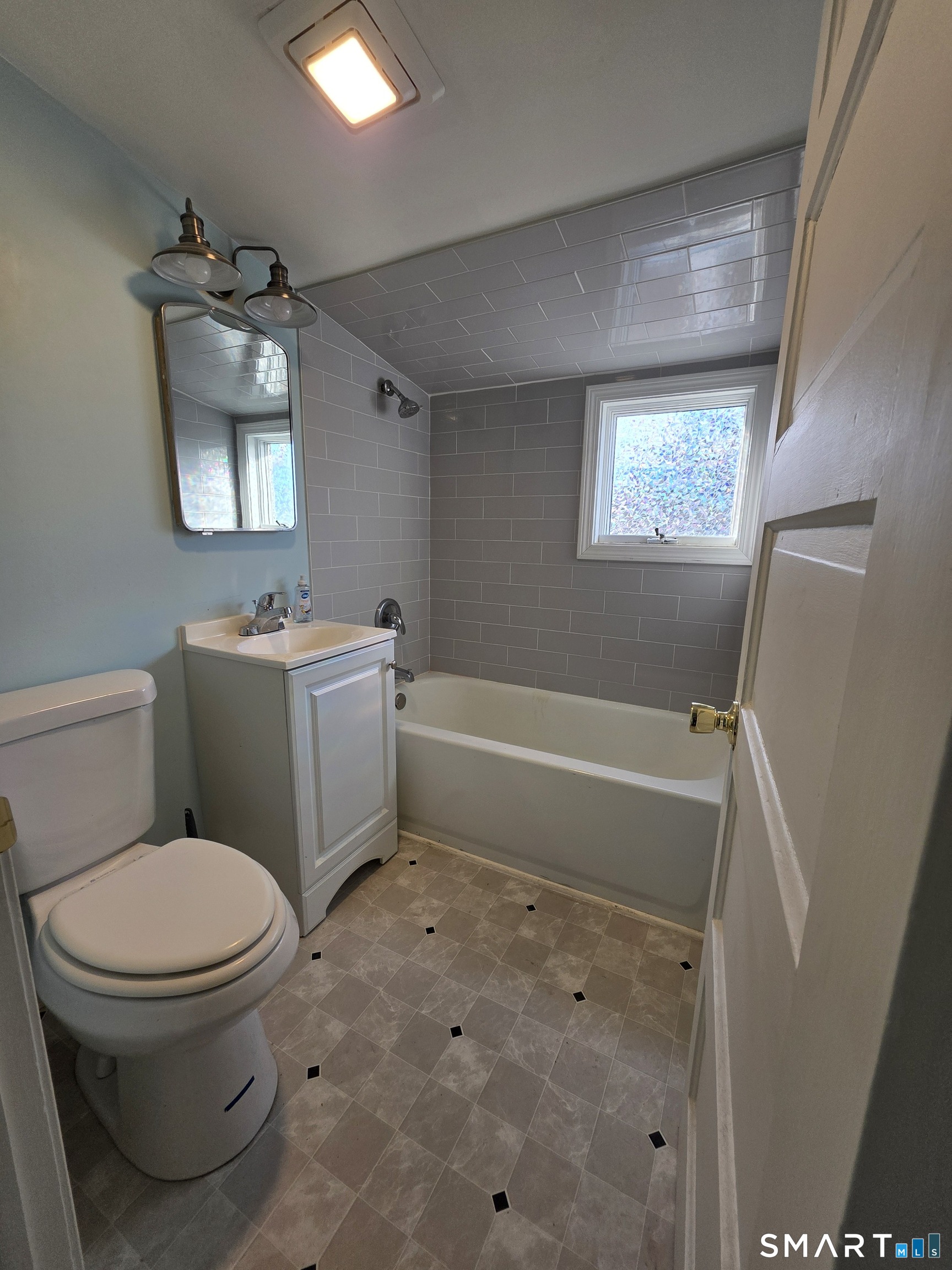 19 B Wheatley Street Killingly, CT 06239 - Photo 8 of 8