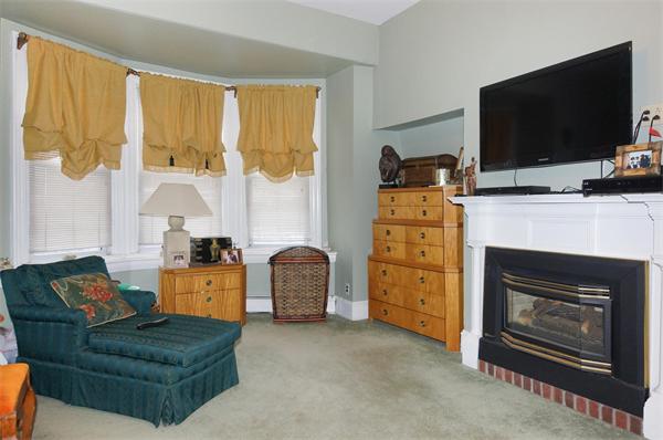 6 Centre Street Boston, MA 02119 - Photo 8 of 15 Gallery Image 8
