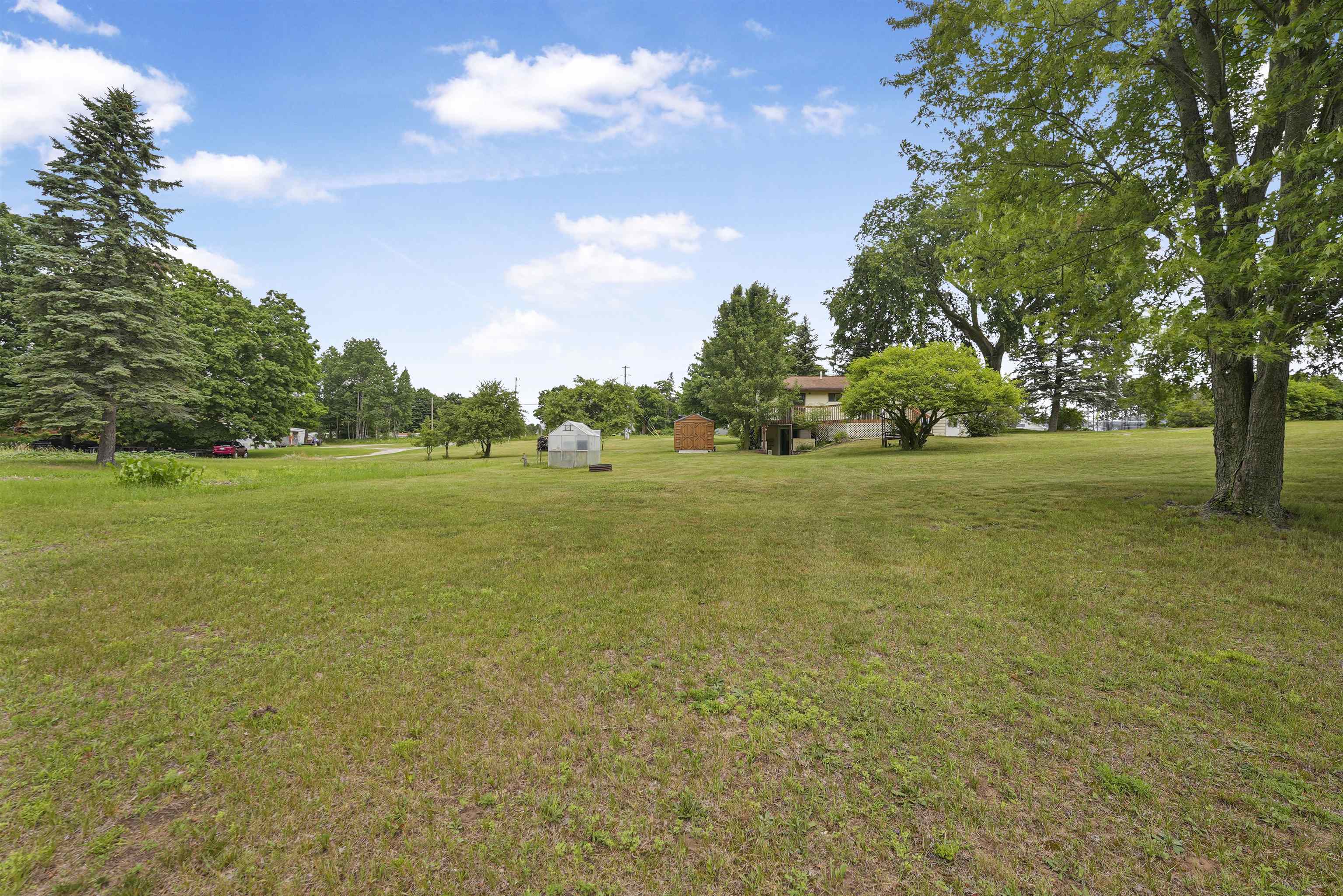 1280 South Garfield Road Traverse City, MI 49696 - Photo 42 of 51 1936618-173e8918-fa56-48ec-bb8b-41d4d4f009da.JPG