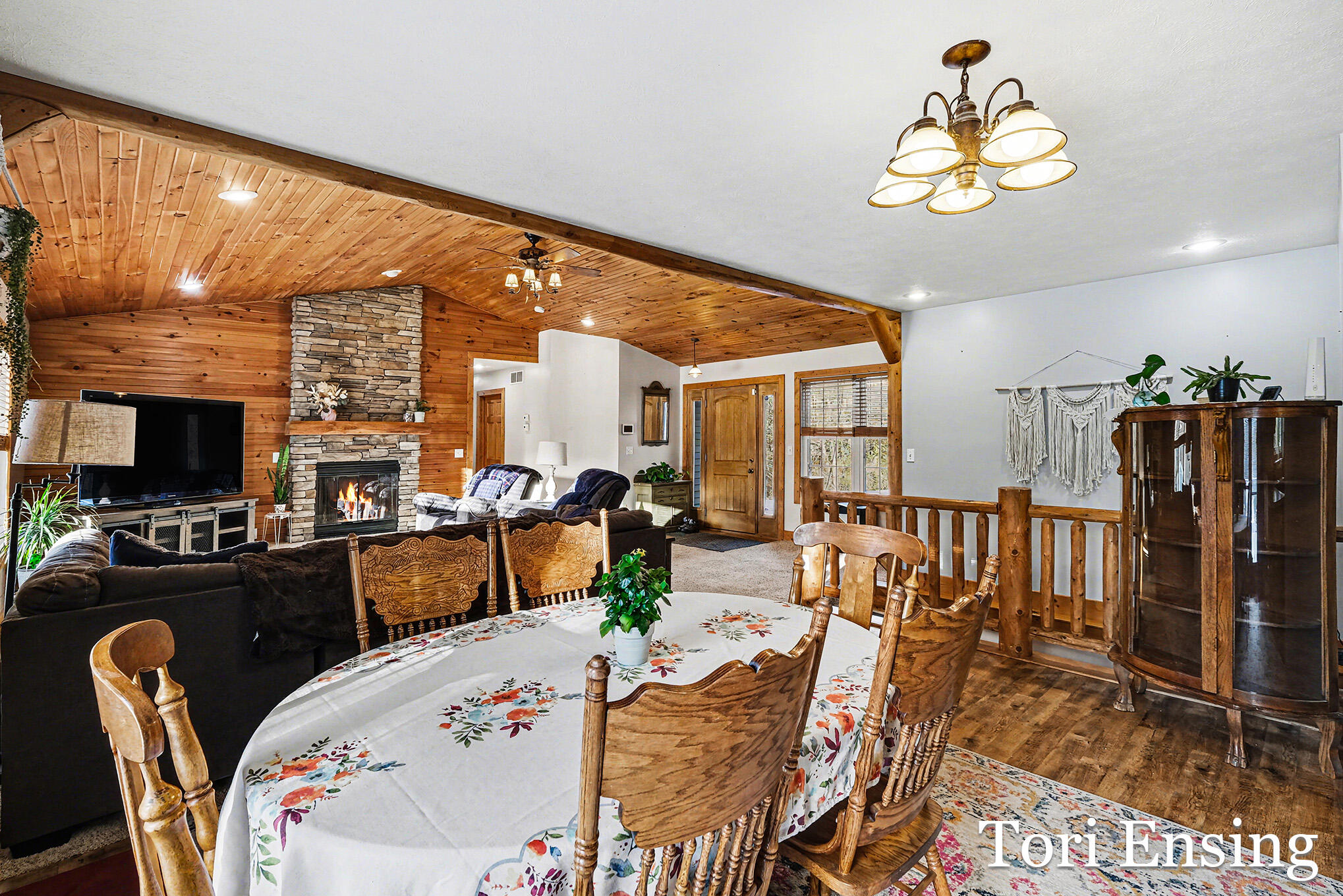 8893 Lakeview Drive Fenwick, MI 48834 - Photo 6 of 28 DSCF7692