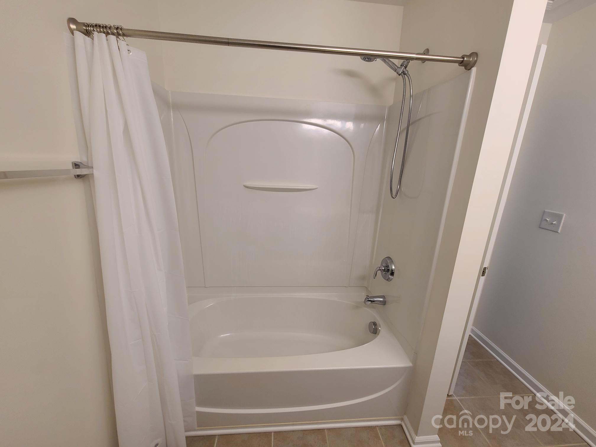 154 Limerick Road, Unit E Mooresville, NC 28115 - Photo 29 of 34 Gallery Image 29