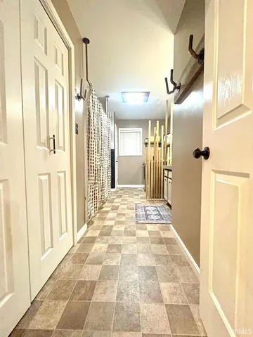 $342,000 | 2995 South 675th Street West, Owensville, IN 47665