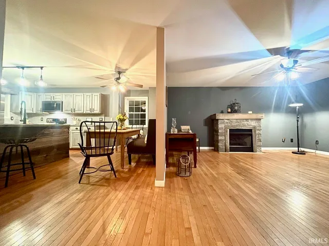 $342,000 | 2995 South 675th Street West, Owensville, IN 47665