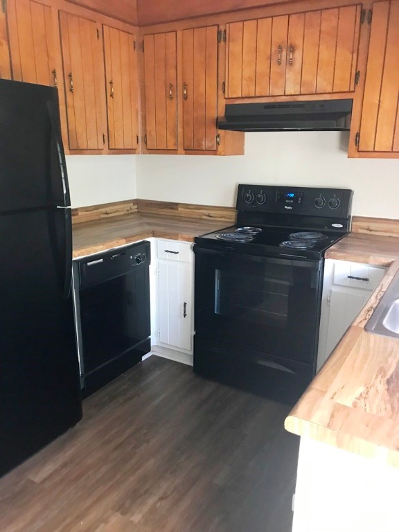 406 Old Central Road, Unit 2 Clemson, SC 29631 - Photo 2 of 10 Kitchen