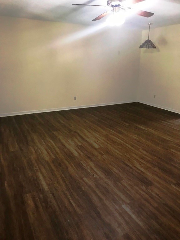 406 Old Central Road, Unit 2 Clemson, SC 29631 - Photo 4 of 10 Living Room/Dining Room