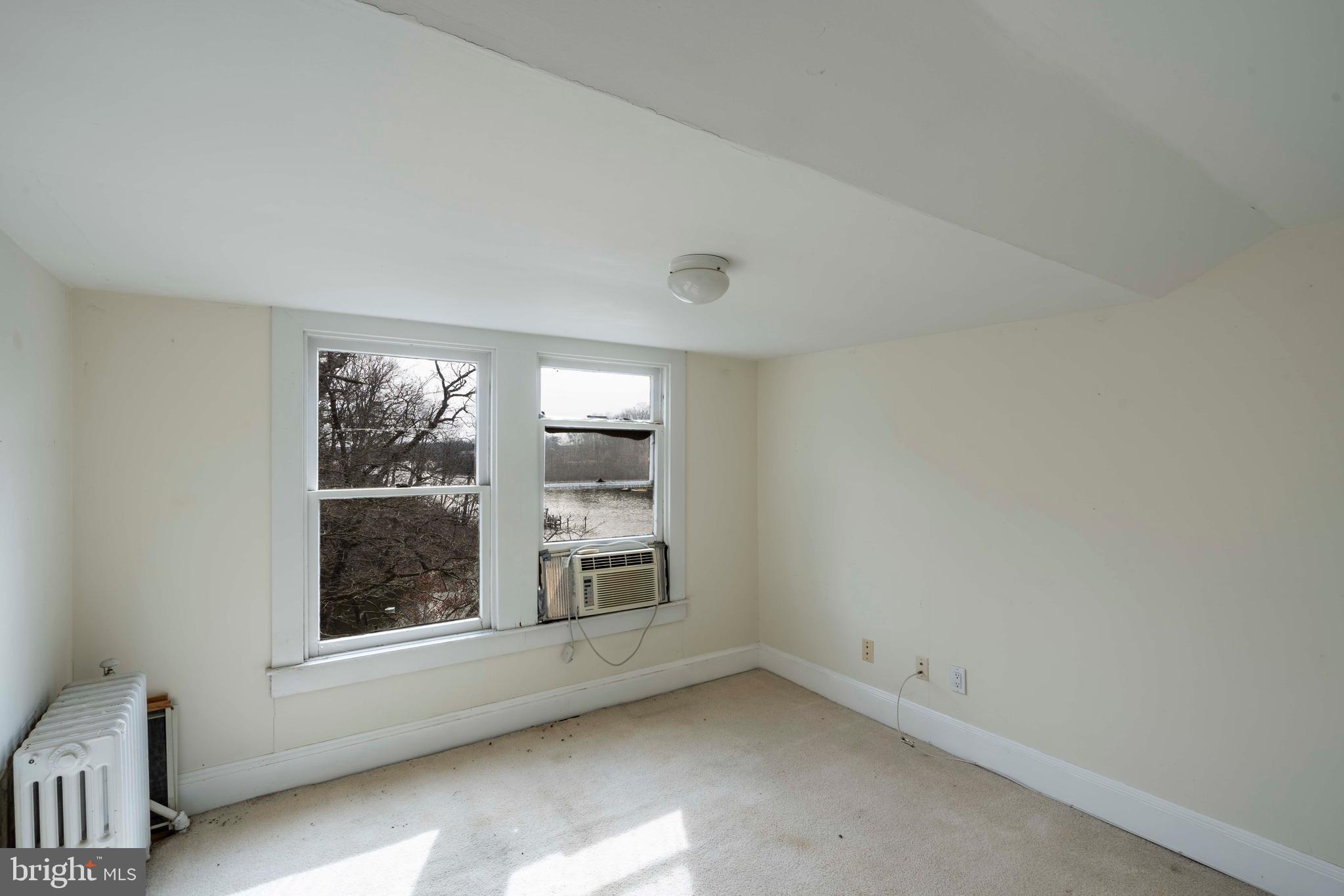 103 Wallace Manor Road Edgewater, MD 21037 - Photo 14 of 15 Master bathroom