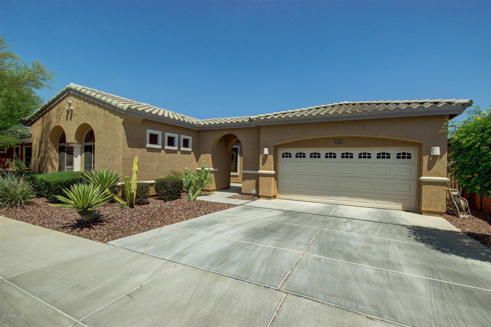 2414 West Corral Road Phoenix, AZ 85041 - Photo 1 of 31 Corral (1)
