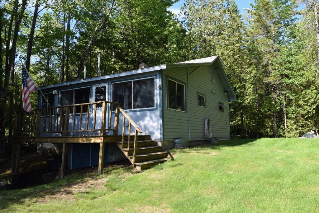 571 Phinney Farm Road Lincoln, ME 04457 - Photo 3 of 30 Well maintained cottage with the...