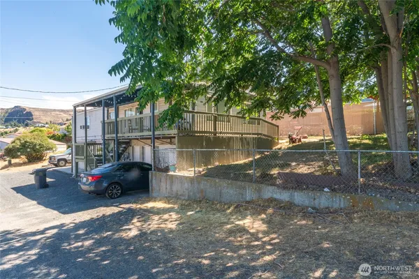 $250,000 | 103 Seaton Avenue, Grand Coulee, WA 99133