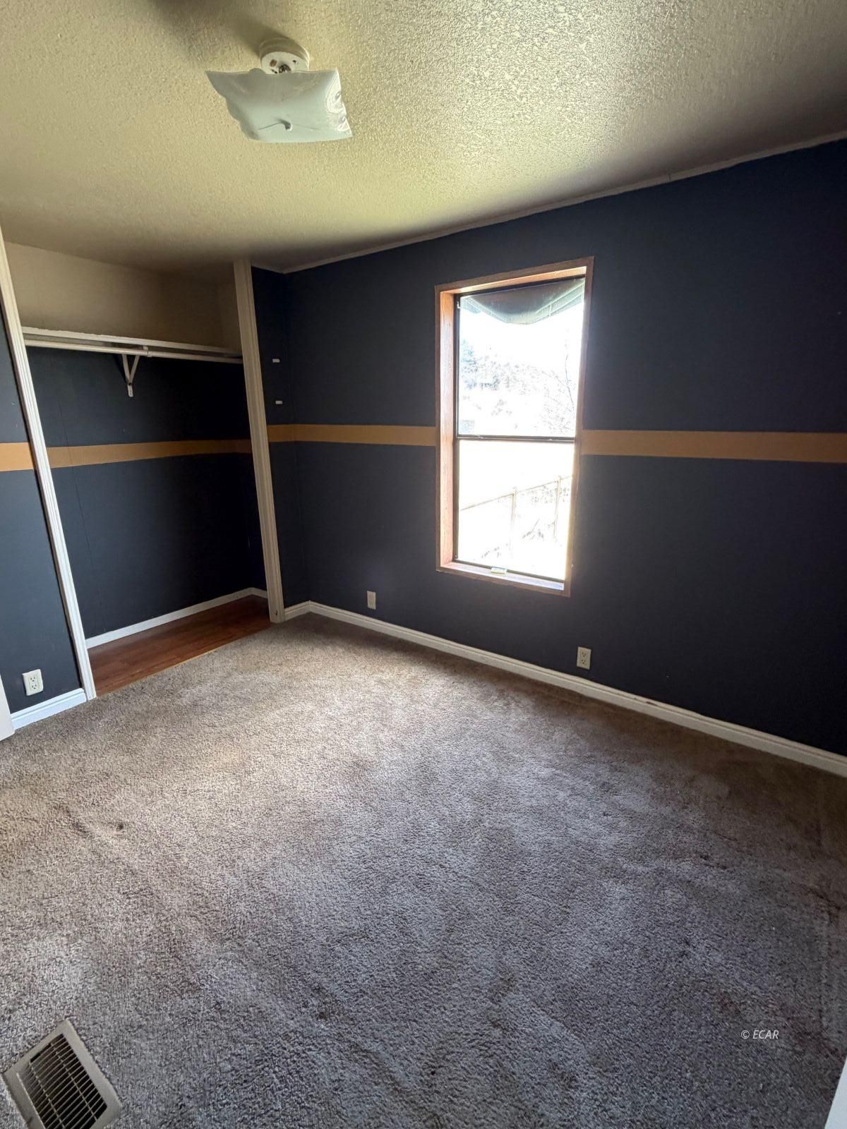 720 Spring Valley Parkway Spring Creek, NV 89815 - Photo 2 of 10