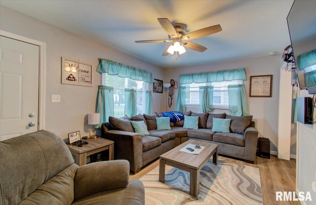 1012 North Ohio Street Springfield, IL 62702 - Photo 4 of 41 Gallery Image 4