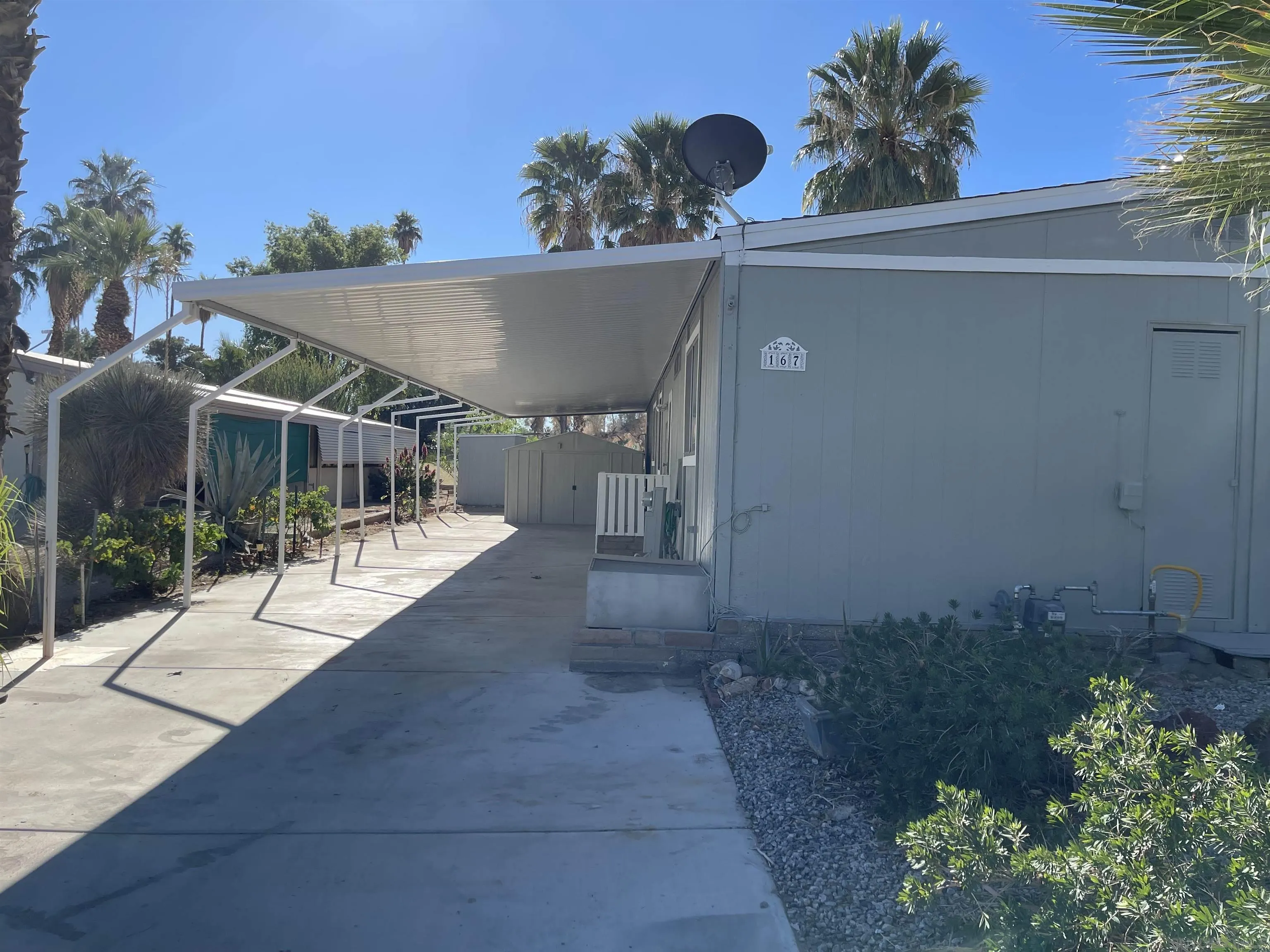 1010 Palm Canyon Drive, Unit 167 Borrego Springs, CA 92004 - Photo 6 of 22 a view of a porch