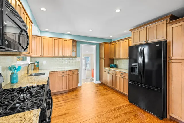 $1,298,000 | 10 Delaware Bay Drive, Villas, NJ 08251