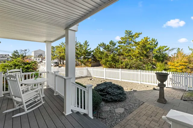 $1,298,000 | 10 Delaware Bay Drive, Villas, NJ 08251