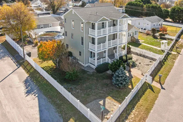 $1,298,000 | 10 Delaware Bay Drive, Villas, NJ 08251
