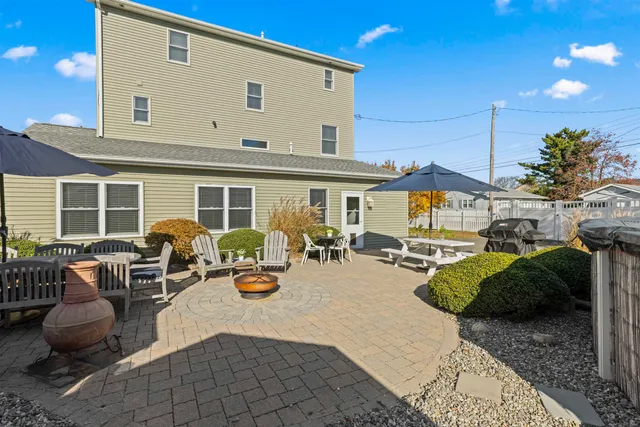 $1,298,000 | 10 Delaware Bay Drive, Villas, NJ 08251