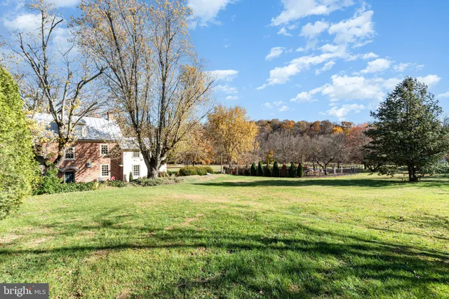 a view of a golf course