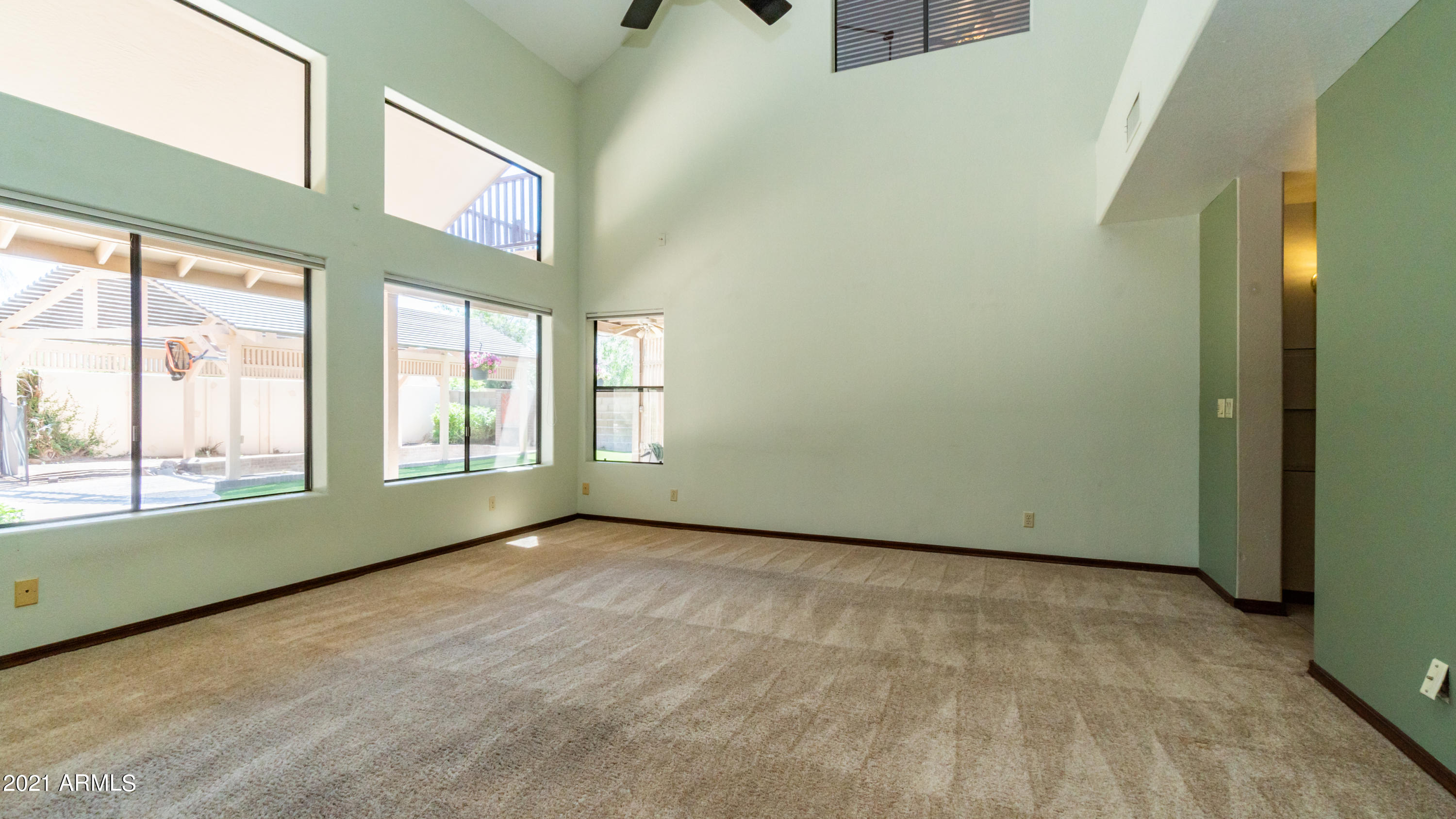 1831 East Colt Road Tempe, AZ 85284 - Photo 18 of 55 Family_room (2)