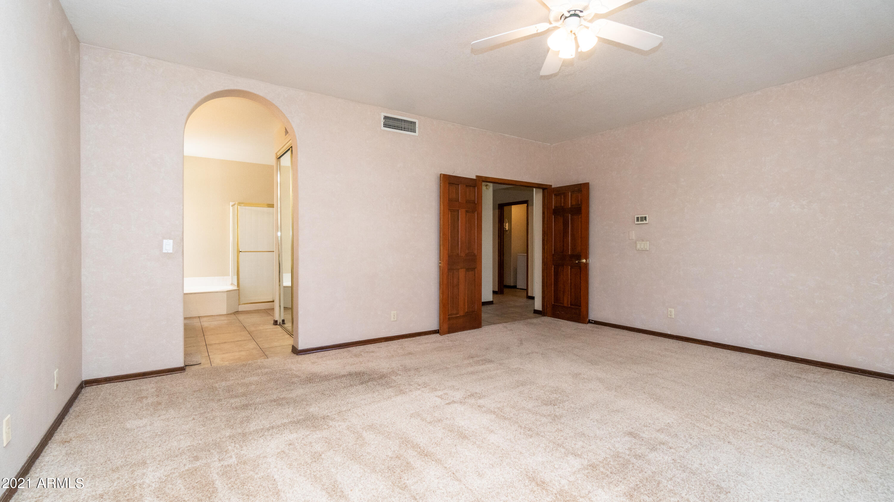 1831 East Colt Road Tempe, AZ 85284 - Photo 22 of 55 Owners_Suite (3)