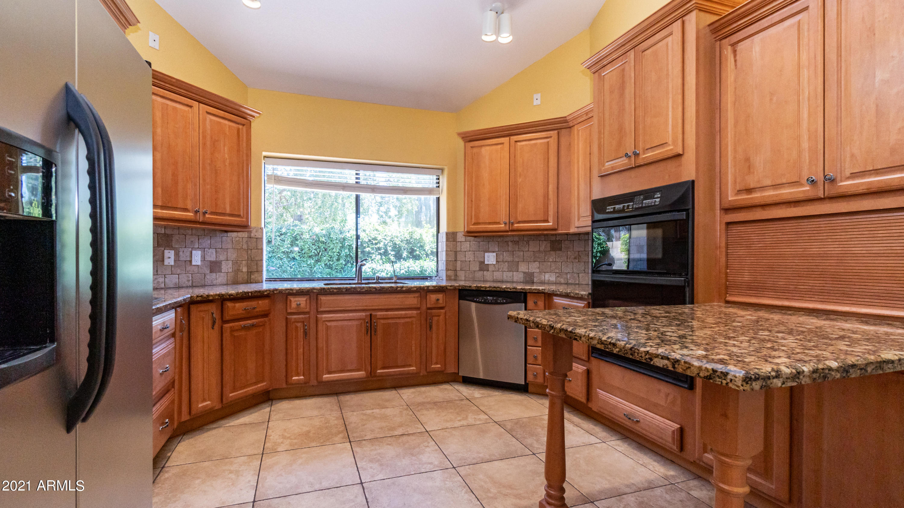 1831 East Colt Road Tempe, AZ 85284 - Photo 9 of 55 Kitchen(5)