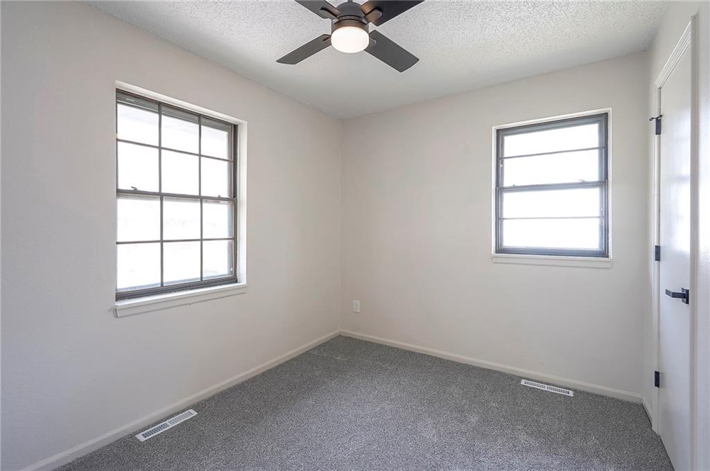 107 Baker Street Buckner, MO 64016 - Photo 20 of 37