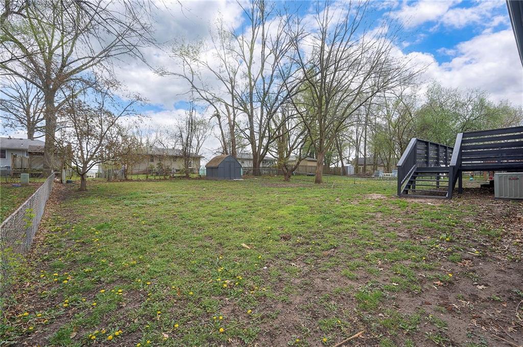 107 Baker Street Buckner, MO 64016 - Photo 28 of 37