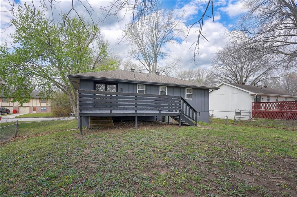 107 Baker Street Buckner, MO 64016 - Photo 31 of 37