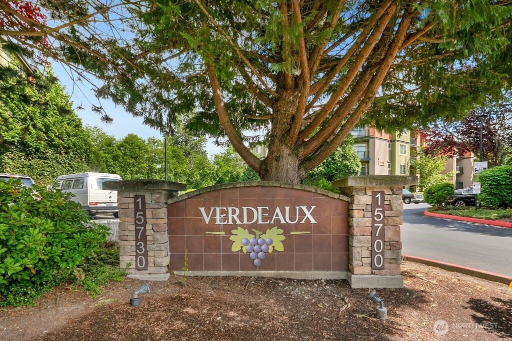15730 116th Avenue Northeast, Unit 305 Bothell, WA 98011 - Photo 28 of 39