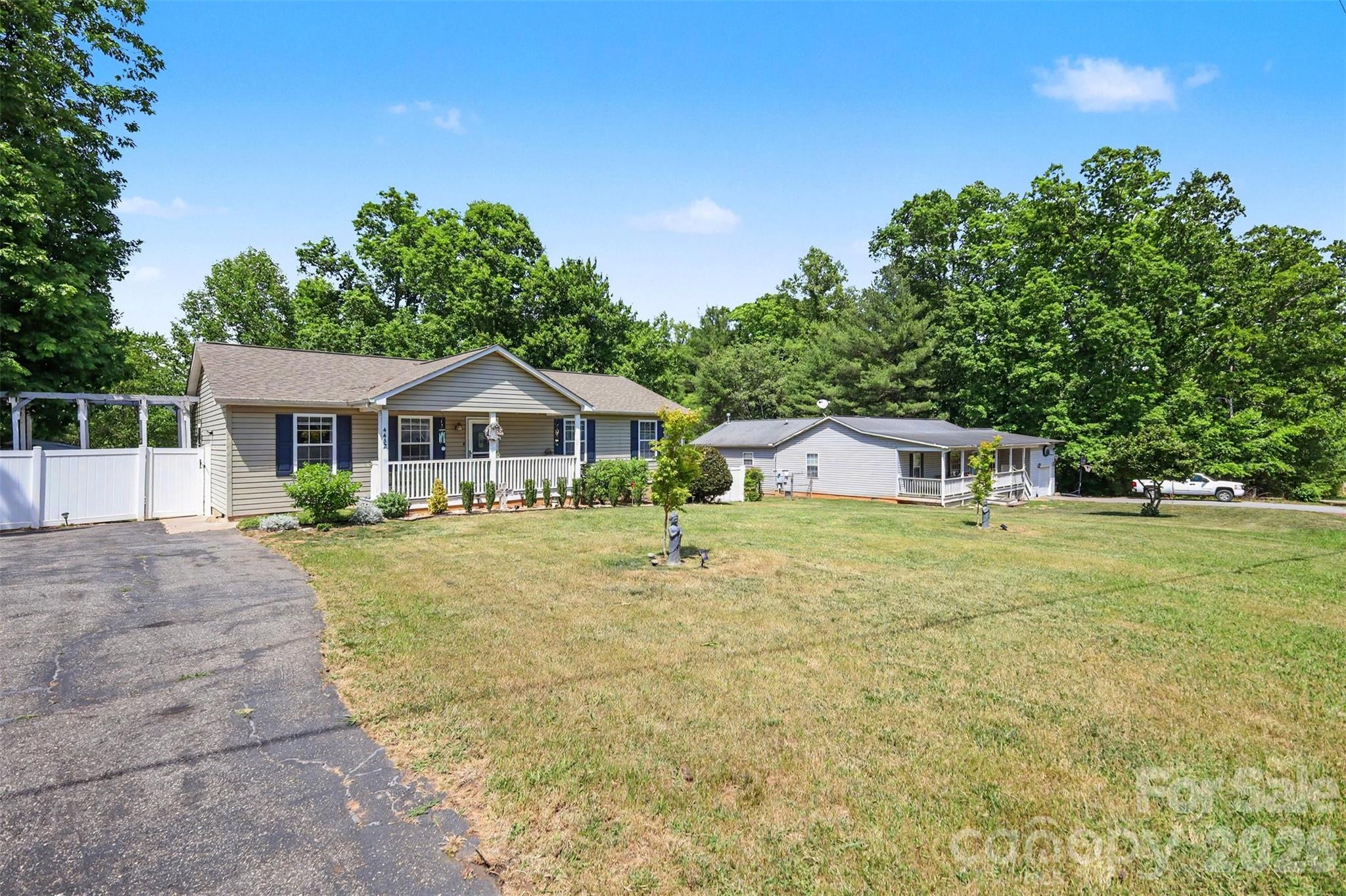 4432 Bennett Road Morganton, NC 28655 - Photo 2 of 31