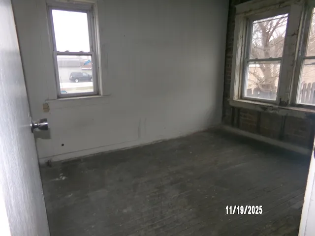 $429,900 | 8803 Ogden Avenue, Brookfield, IL 60513