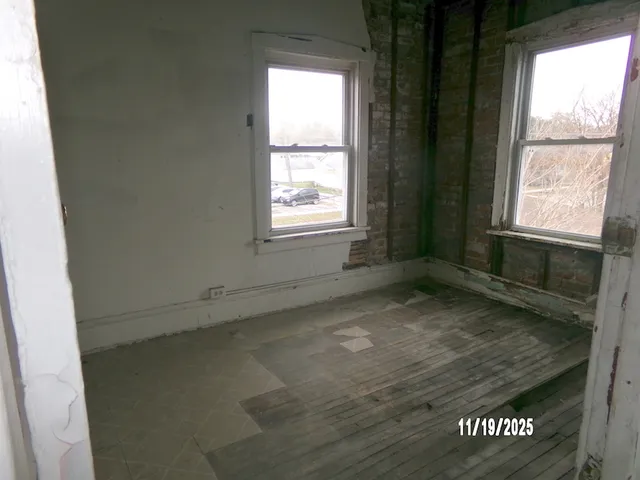 $429,900 | 8803 Ogden Avenue, Brookfield, IL 60513