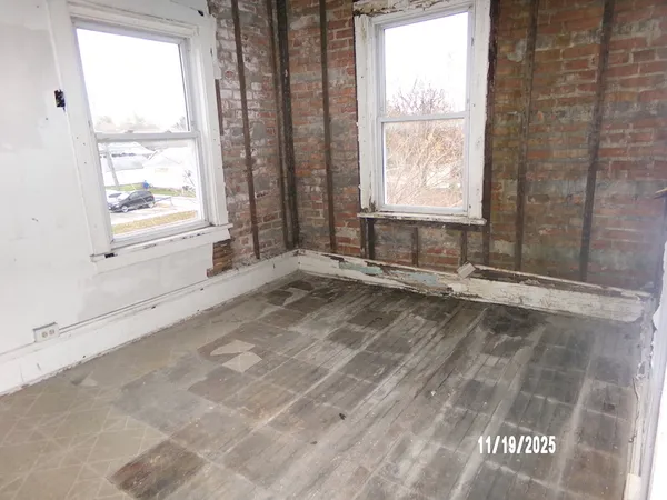 $409,900 | 8803 Ogden Avenue, Brookfield, IL 60513