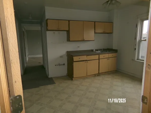 $409,900 | 8803 Ogden Avenue, Brookfield, IL 60513